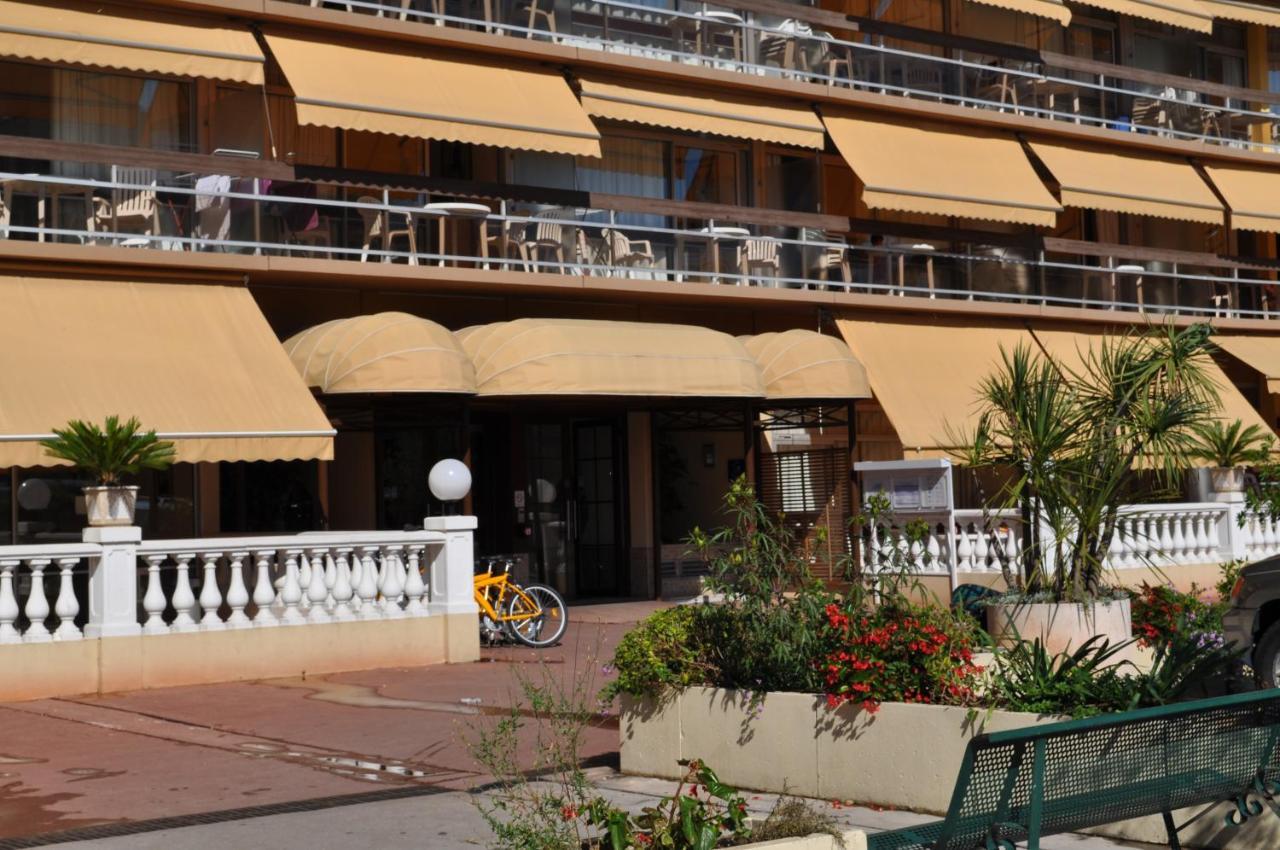 Inter-Residences Heliotel Marine Saint-Laurent-du-Var Exterior photo